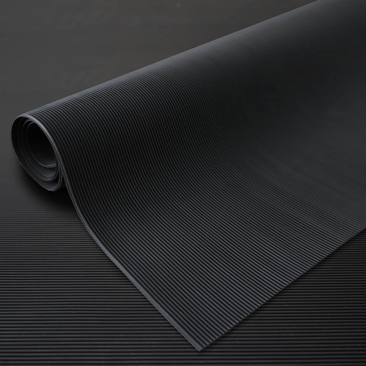 SBR Gummimatte TRAK MINI - Feinriefen - 3 mm Länge: 130cm x Breite: 140cm [ID:1788888513231]