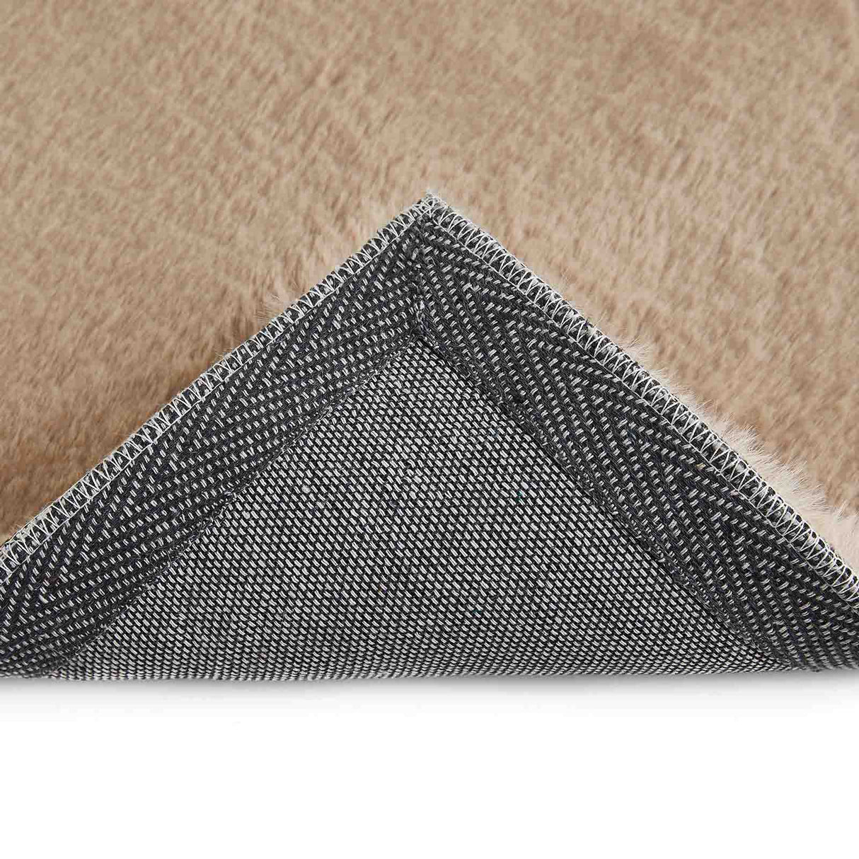 | Taupe