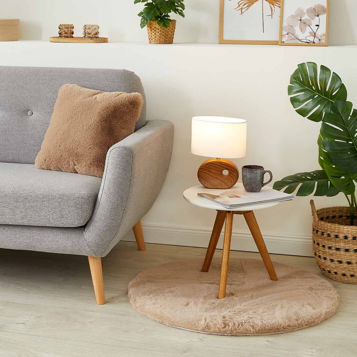 Dekofell-Teppich CALDERA rund Anwendung Zimmer Mattenlager | Taupe
