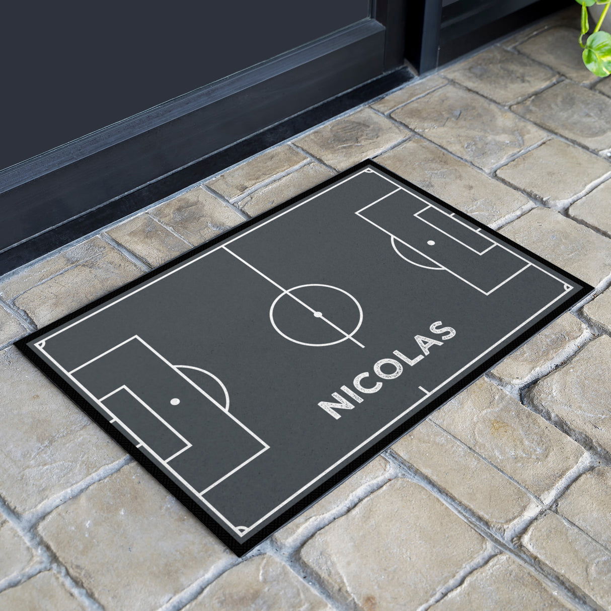 Fußmatte SPORT STYLE - Design "Fußballfeld mit Name" - personalisierbar | Dunkelgrau/Weiß