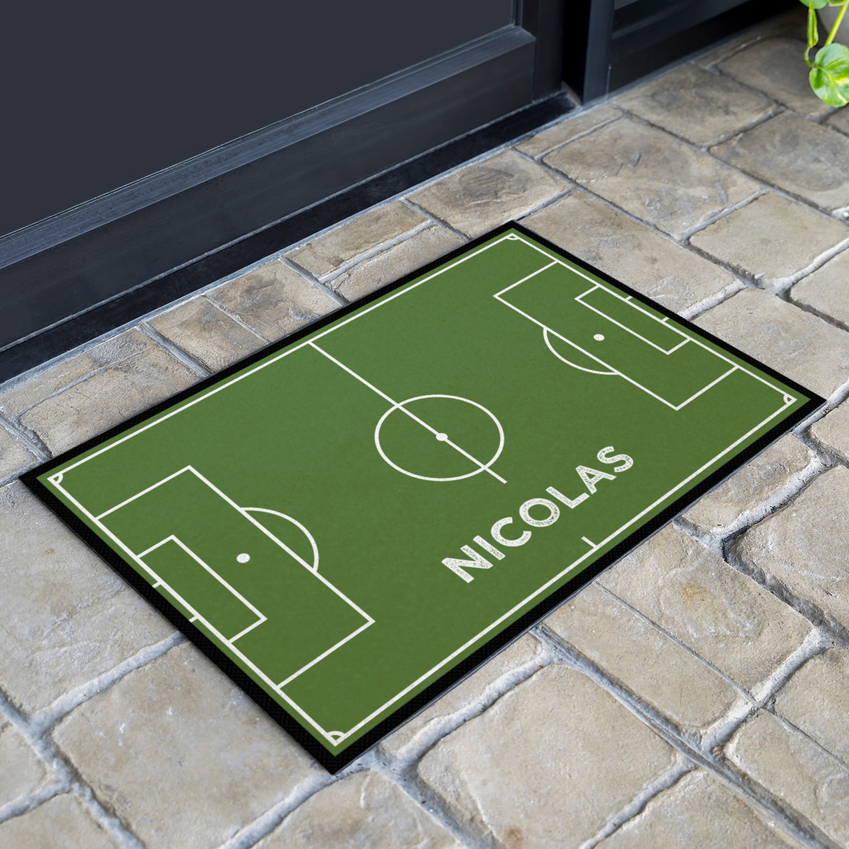 Fußmatte SPORT STYLE - Design "Fußballfeld mit Name" - personalisierbar | Kiwi/Weiß