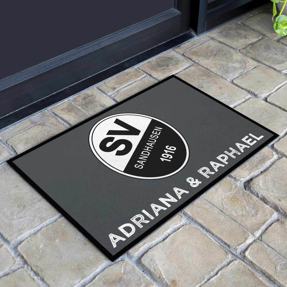 Fußmatte SVS-FANMATTE - Design "Logo mit Name" - personalisierbar | Dunkelgrau/Weiß