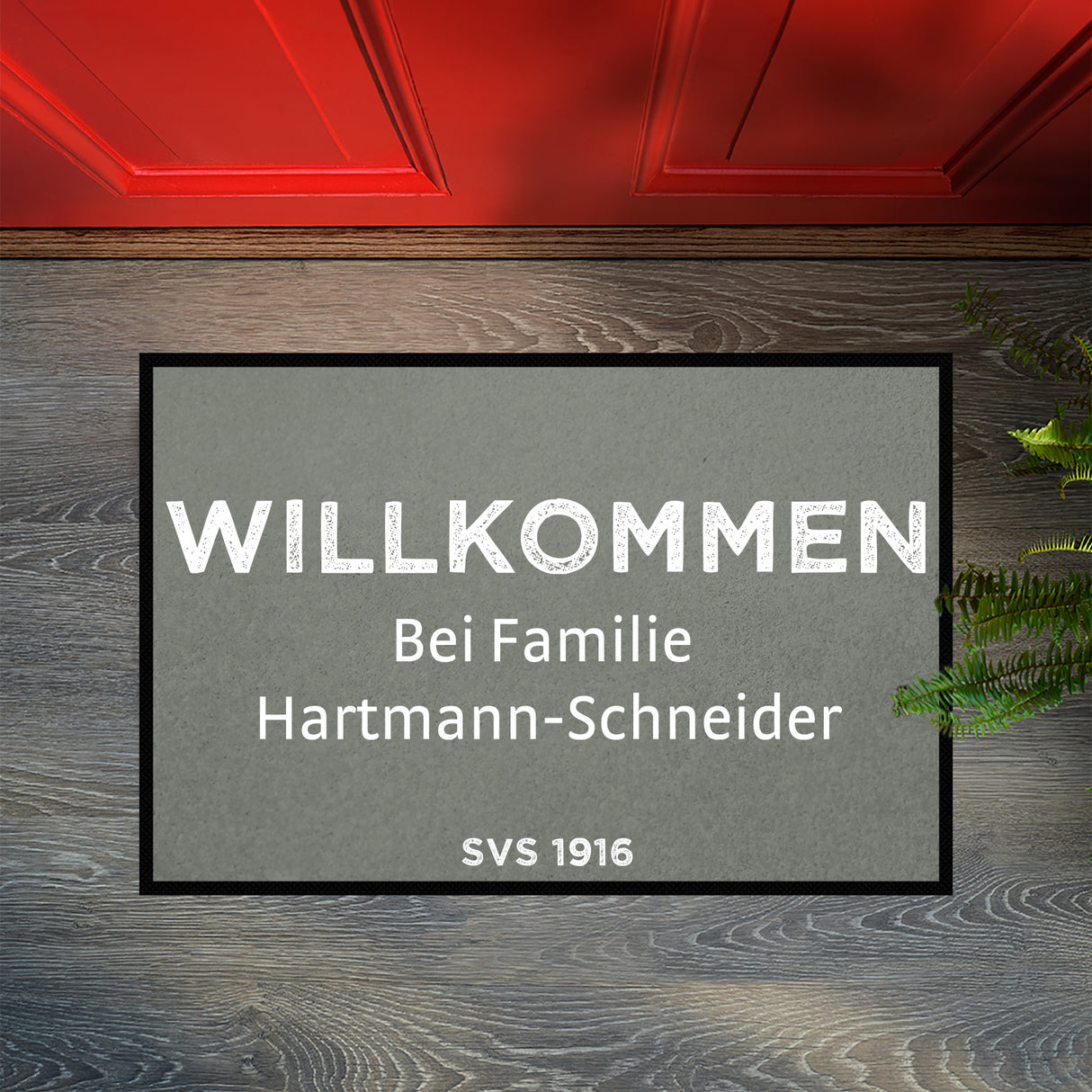 Fußmatte SVS-FANMATTE - Design "Willkommen bei Familie XY" - personalisierbar | Nebel/Weiß